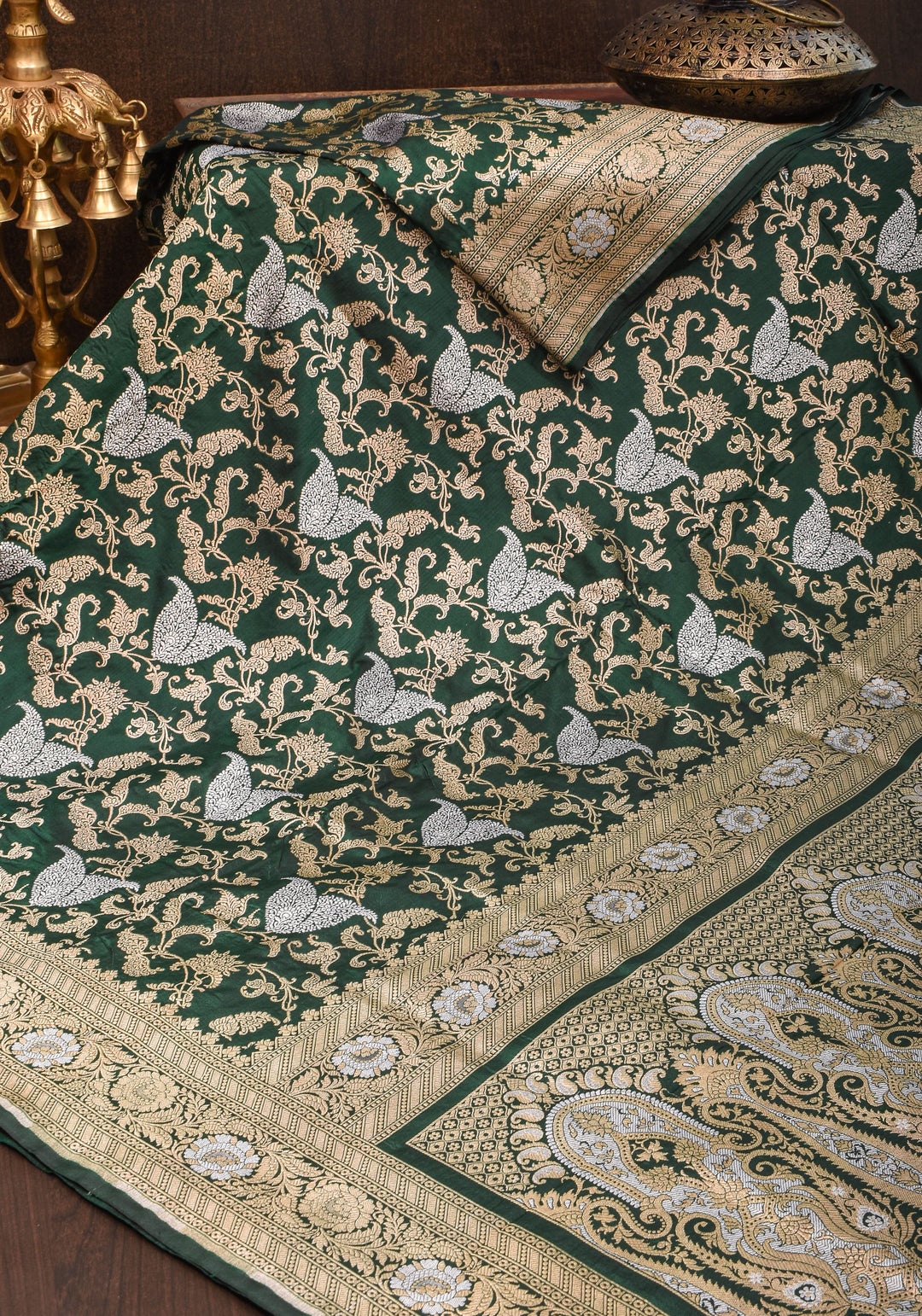 Exquisite Paisley Motif Alfi Jaal Brocade Banarasi Katan Silk Saree in Green | SILK MARK CERTIFIED