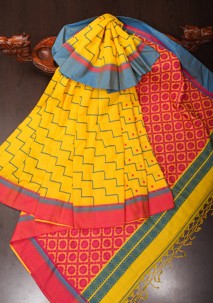 Bengal Cotton Saree in Yellow with Ganga Jamuna Border and steps design