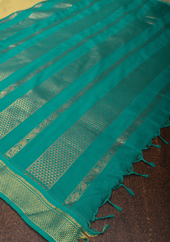 Elegant Tan Dual-Tone Silk Saree with Contrasting Teal Border