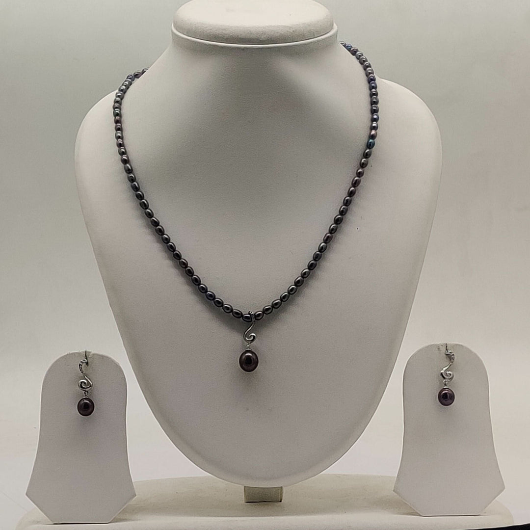 Midnight Glow Freshwater Pearl Set One line Pendent Set | SHOBITAM