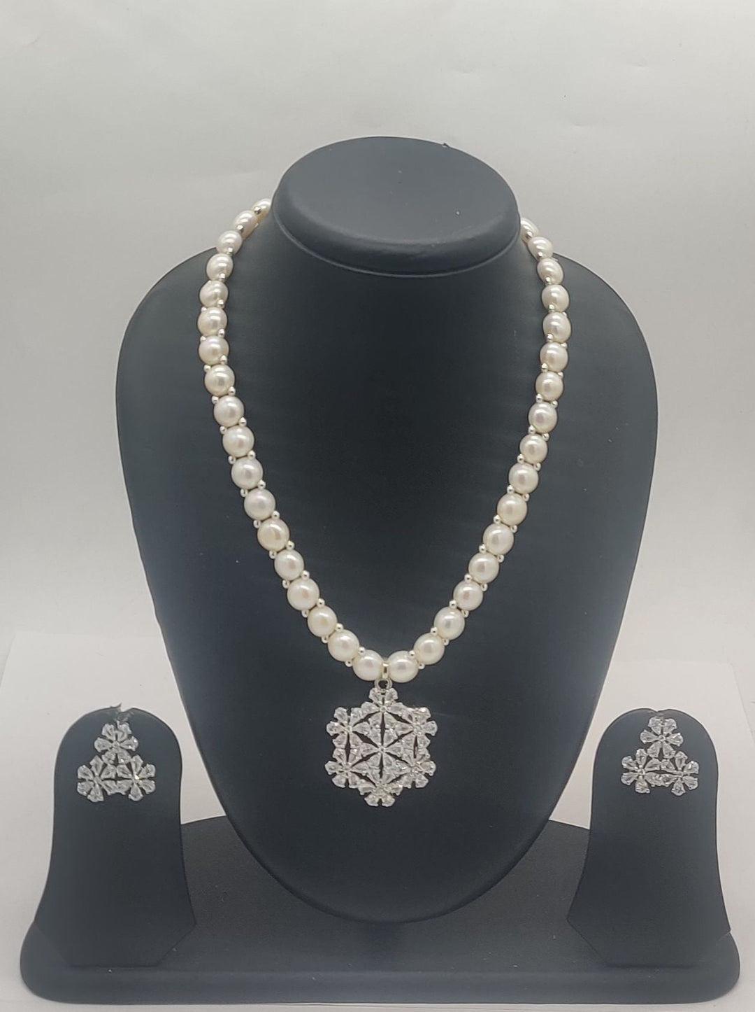 Snowflake Sparkle Pearl Set | SHOBITAM