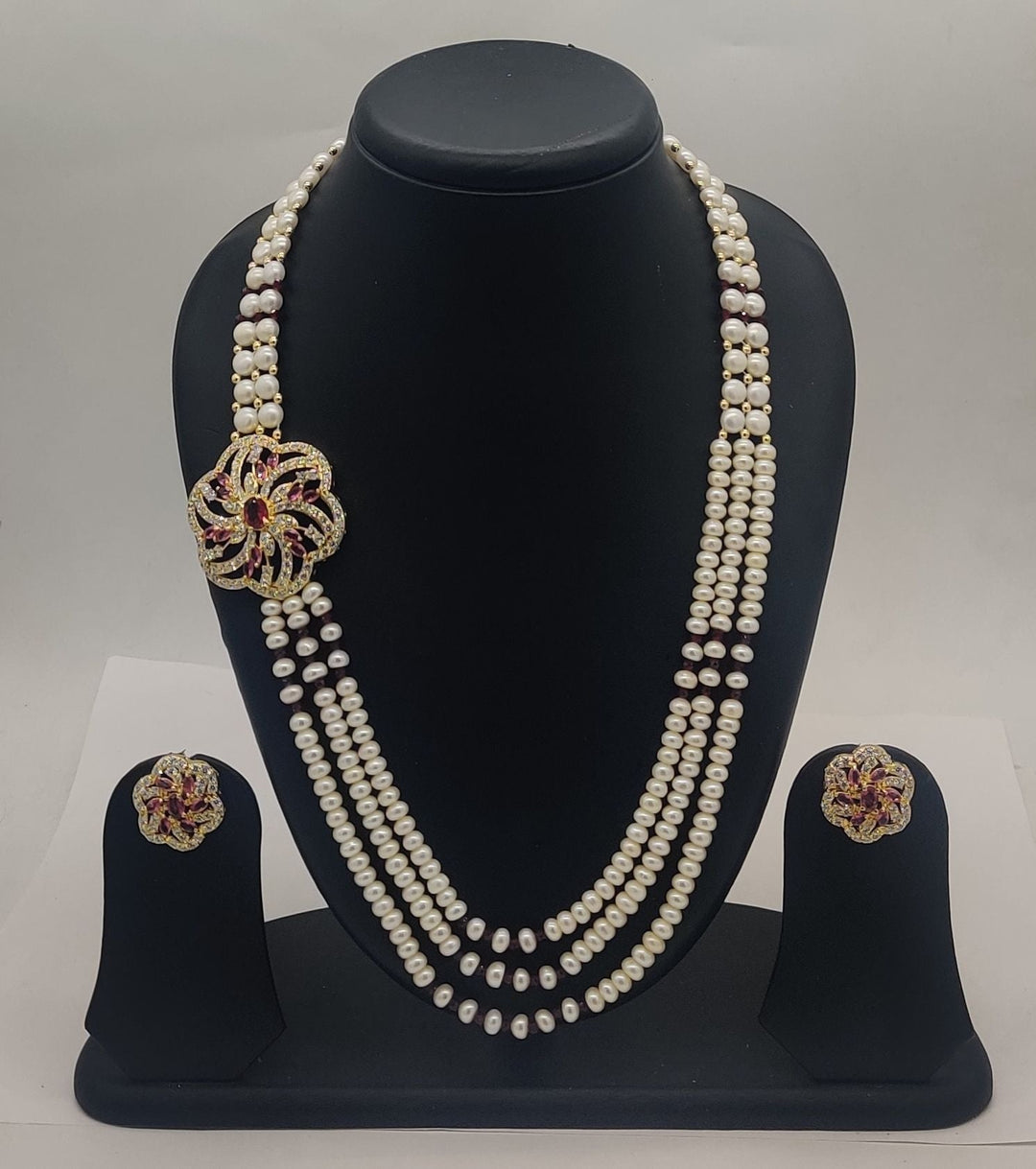 Scarlet Bloom Pearl Set | SHOBITAM