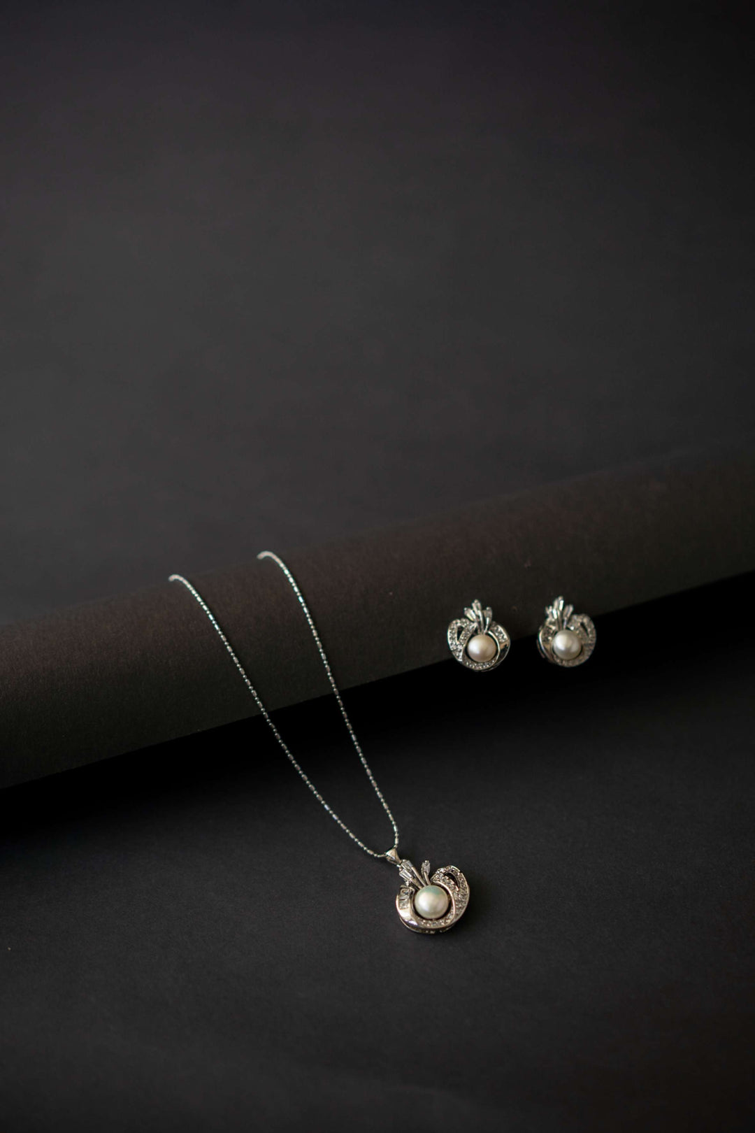 92.5 Silver, Regal Pearl Embrace Set | SHOBITAM