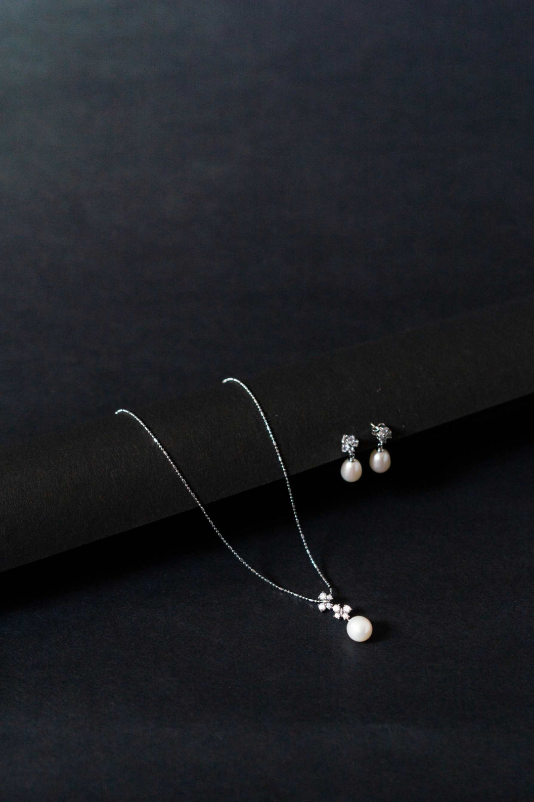 Sparkling Pearl Drop Necklace & Earrings Set | SHOBITAM