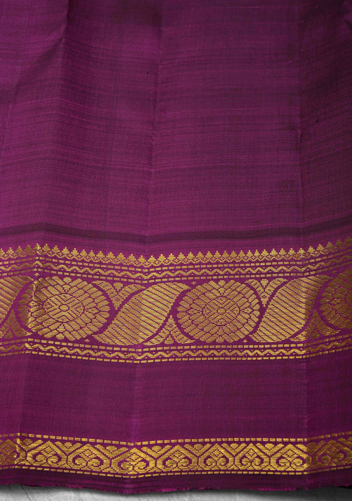 Ivory korvai Kanjivaram Pure Silk Saree with Checks and Contrast Zari Border | SILK MARK CERTIFIED
