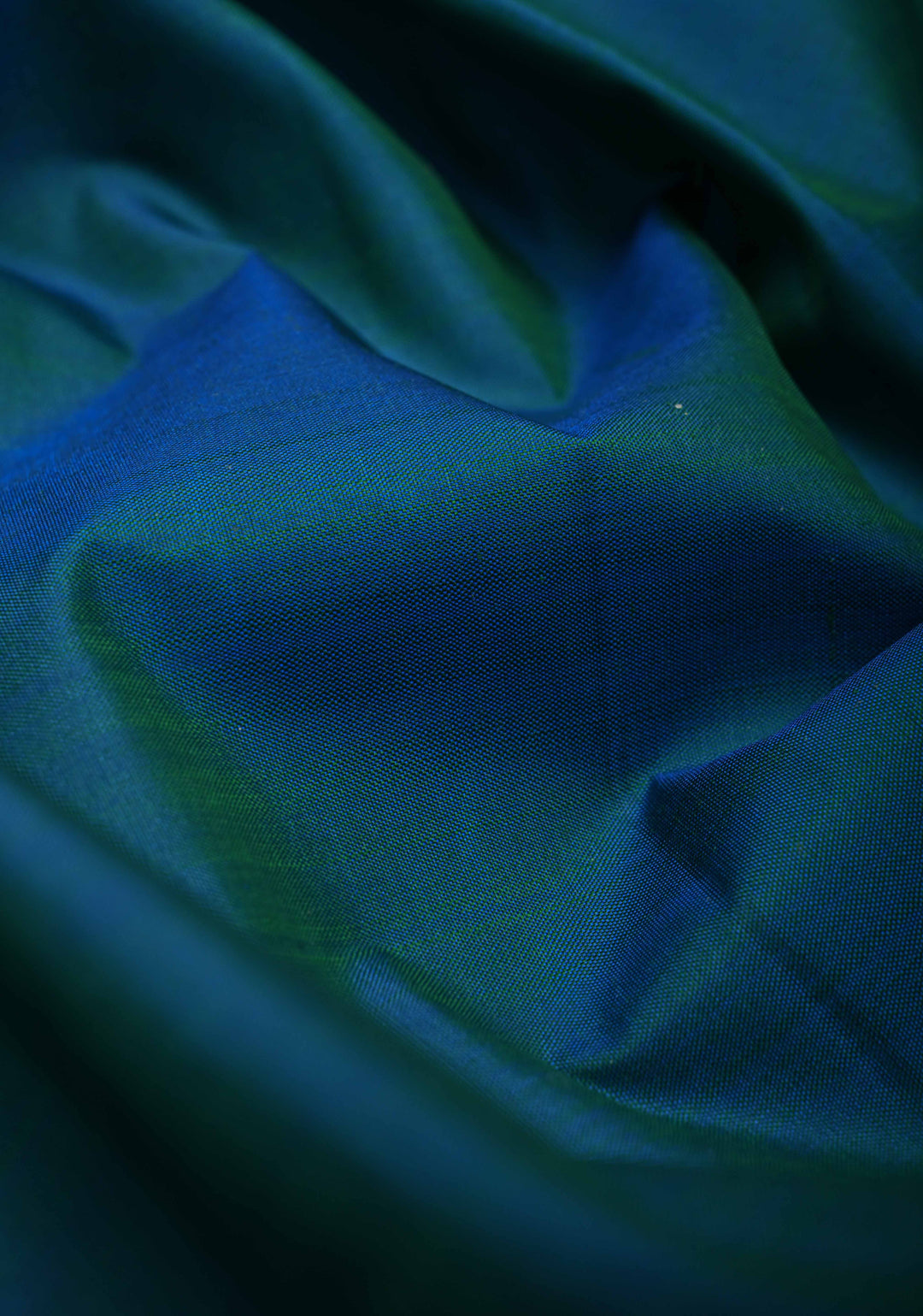 Peacock Blue and Green Dual tone Kanjivaram Pure Silk Saree with 2 side wide Silken Temple Border | SILK MARK CERTIFIED