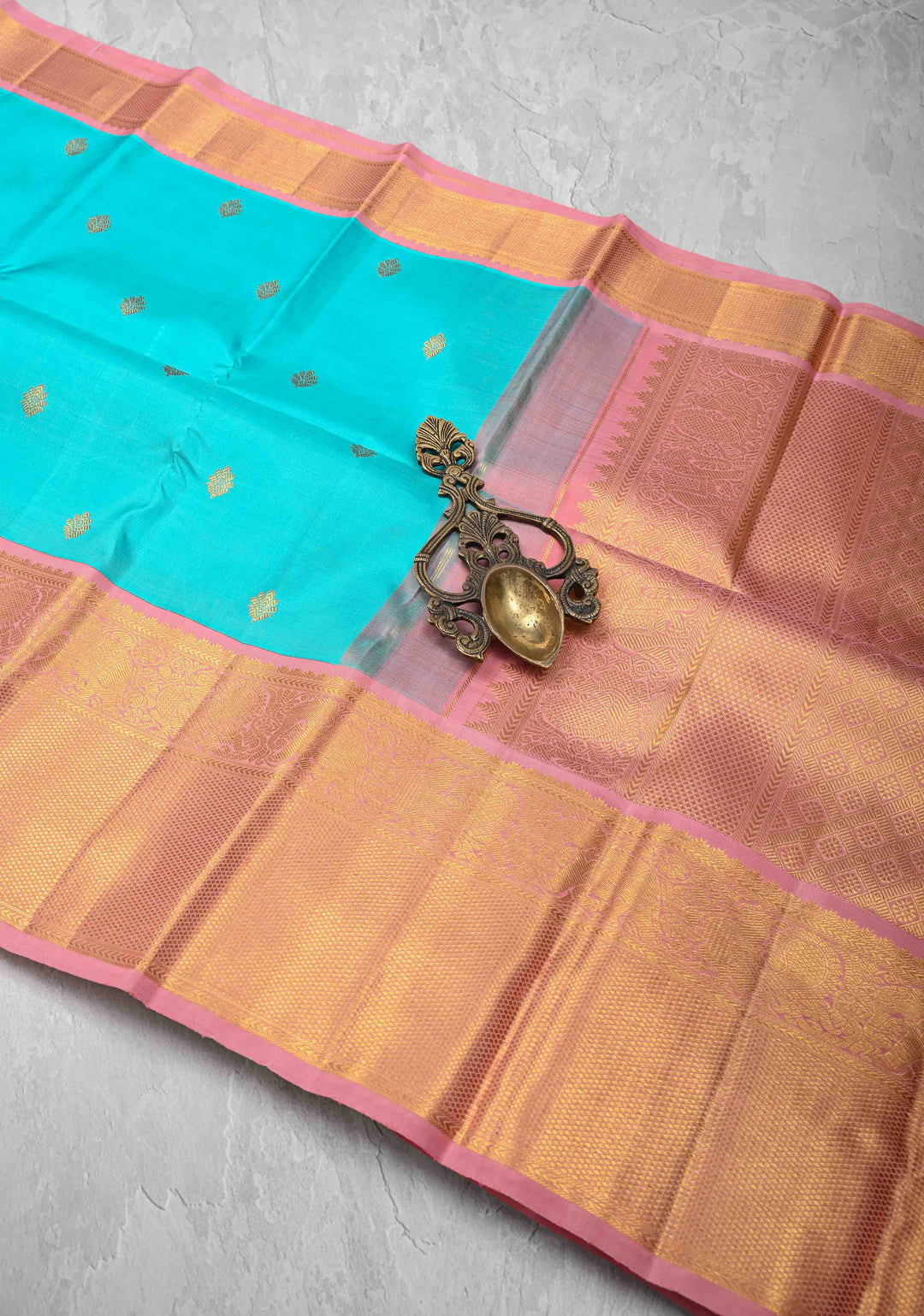 Turquoise Kanjivaram Pure Silk Saree with Floral Buttas and Contrast Zari Border | SILK MARK CERTIFIED