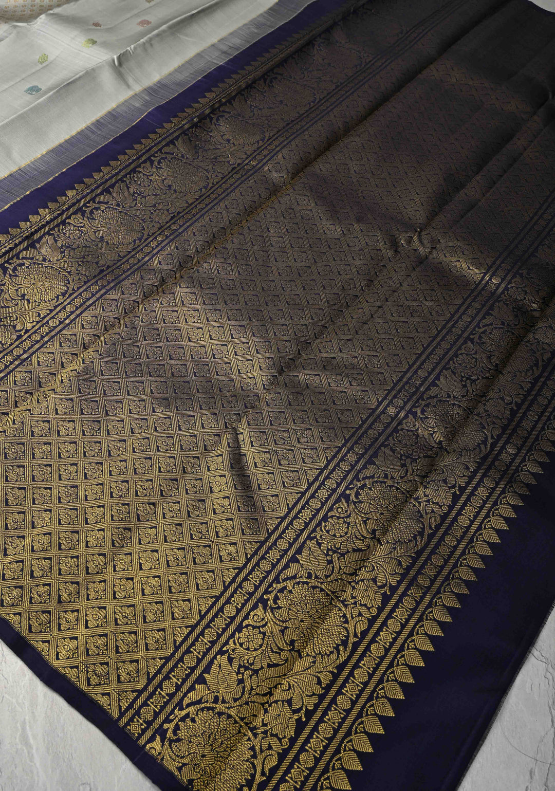 Gray Borderless Pure Kanjivaram Silk Saree with Meena Zari Buttas and Contrast Pallu   | SILK MARK CERTIFIED