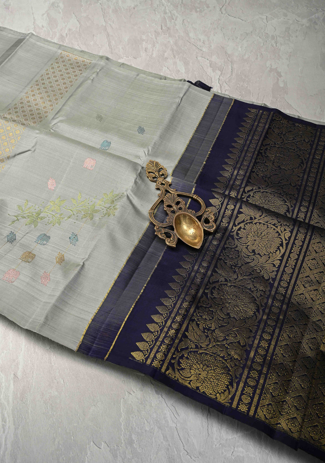 Gray Borderless Pure Kanjivaram Silk Saree with Meena Zari Buttas and Contrast Pallu   | SILK MARK CERTIFIED