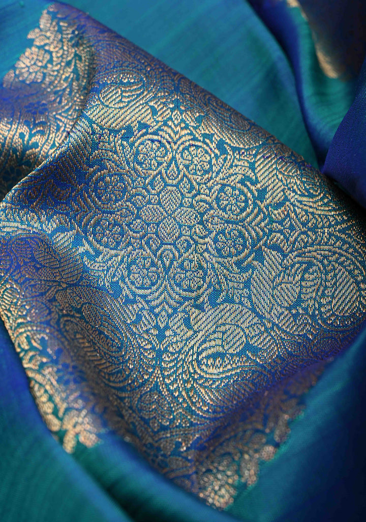 Borderless Peacock Dual Tone Pure Kanjivaram Silk Saree with Mandala Motifs  | SILK MARK CERTIFIED