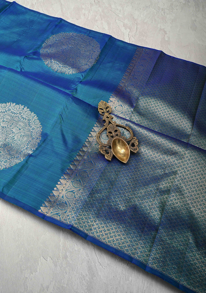 Borderless Peacock Dual Tone Pure Kanjivaram Silk Saree with Mandala Motifs  | SILK MARK CERTIFIED