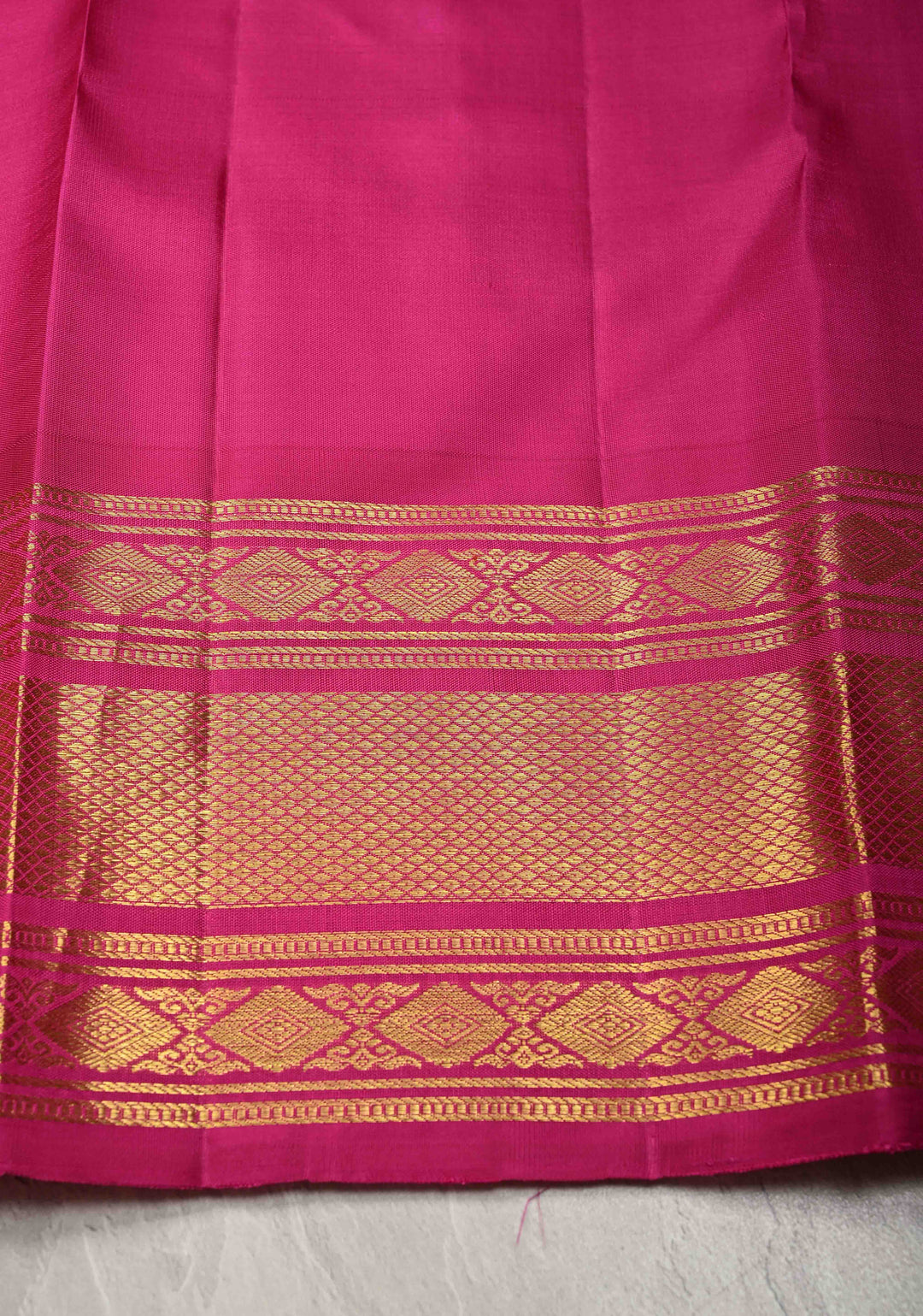 Chartreuse Korvai Weave Kanjivaram Pure Silk Saree with Zari Buttas and Contrast Zari Border | SILK MARK CERTIFIED