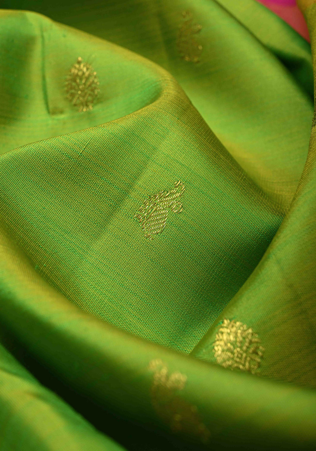 Chartreuse Korvai Weave Kanjivaram Pure Silk Saree with Zari Buttas and Contrast Zari Border | SILK MARK CERTIFIED