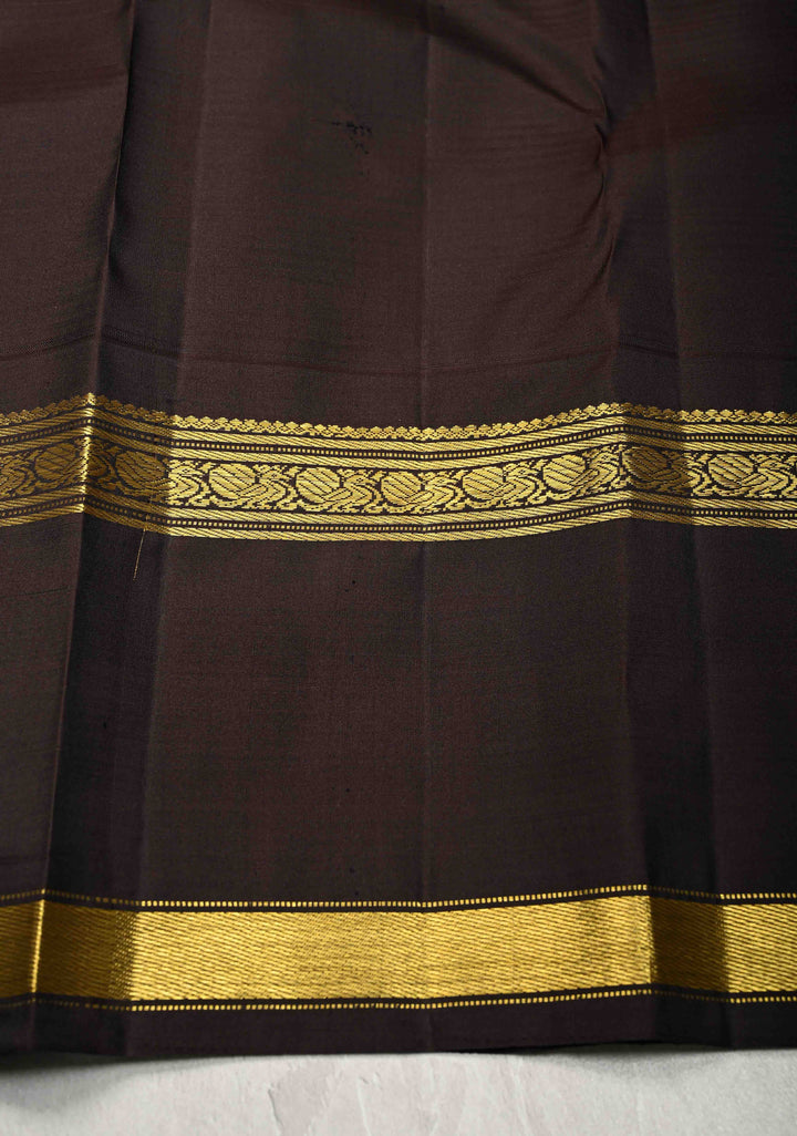 Green -White Vintage Checks on Kanjivaram Pure Silk Saree with Contrast Rettaipet Zari Border | SILK MARK CERTIFIED