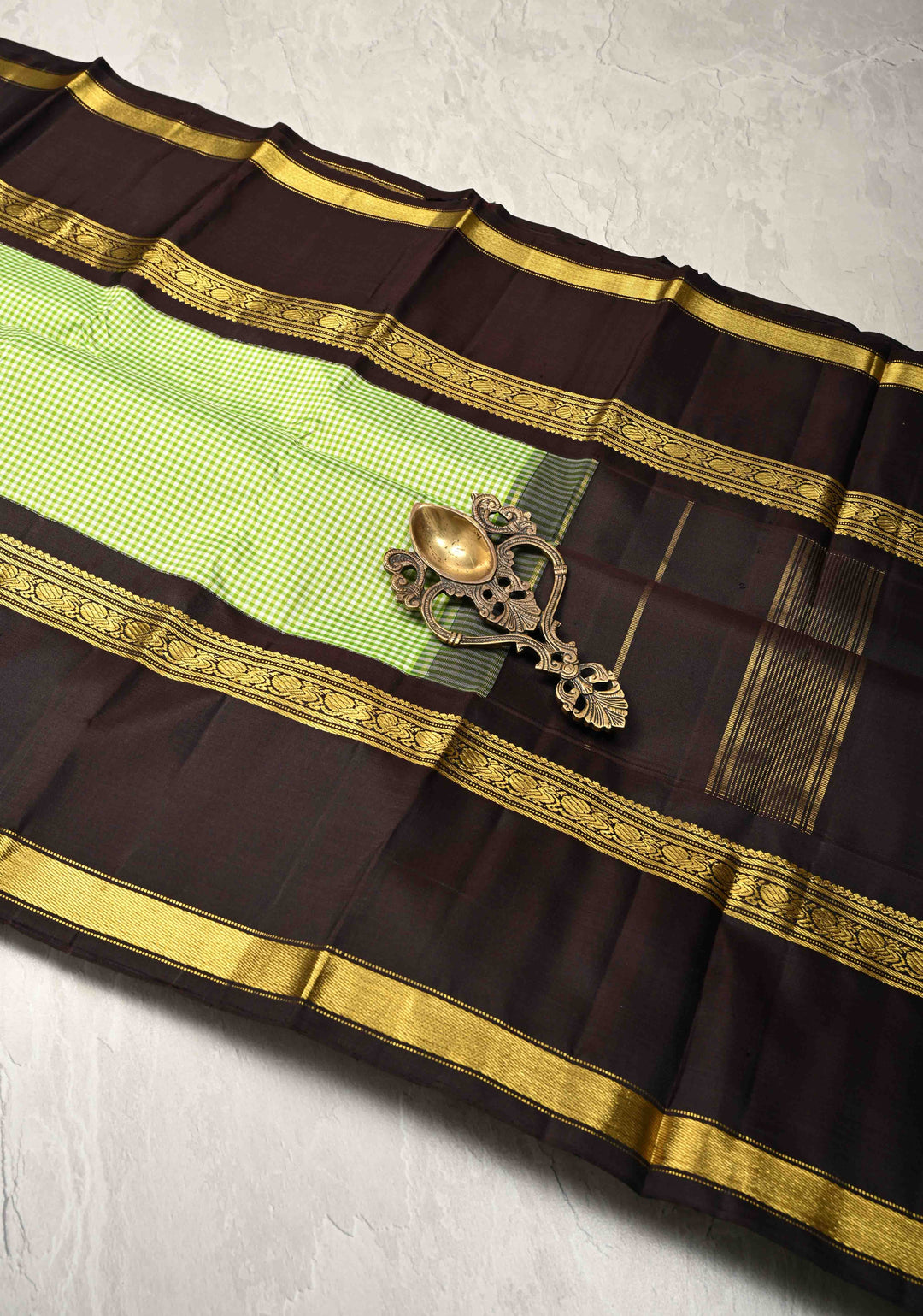 Green -White Vintage Checks on Kanjivaram Pure Silk Saree with Contrast Rettaipet Zari Border | SILK MARK CERTIFIED