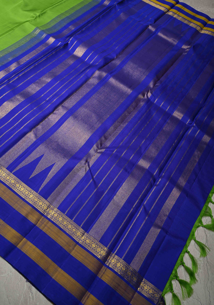 Parrot Green Kanjivaram Pure Silk Saree with Contrast Temple Checks Border | SILK MARK CERTIFIED