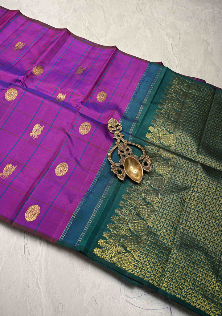 Purple Dual tone Borderless Checks Kanjivaram Pure Silk Saree with Zari Buttas and Contrast Pallu | SILK MARK CERTIFIED