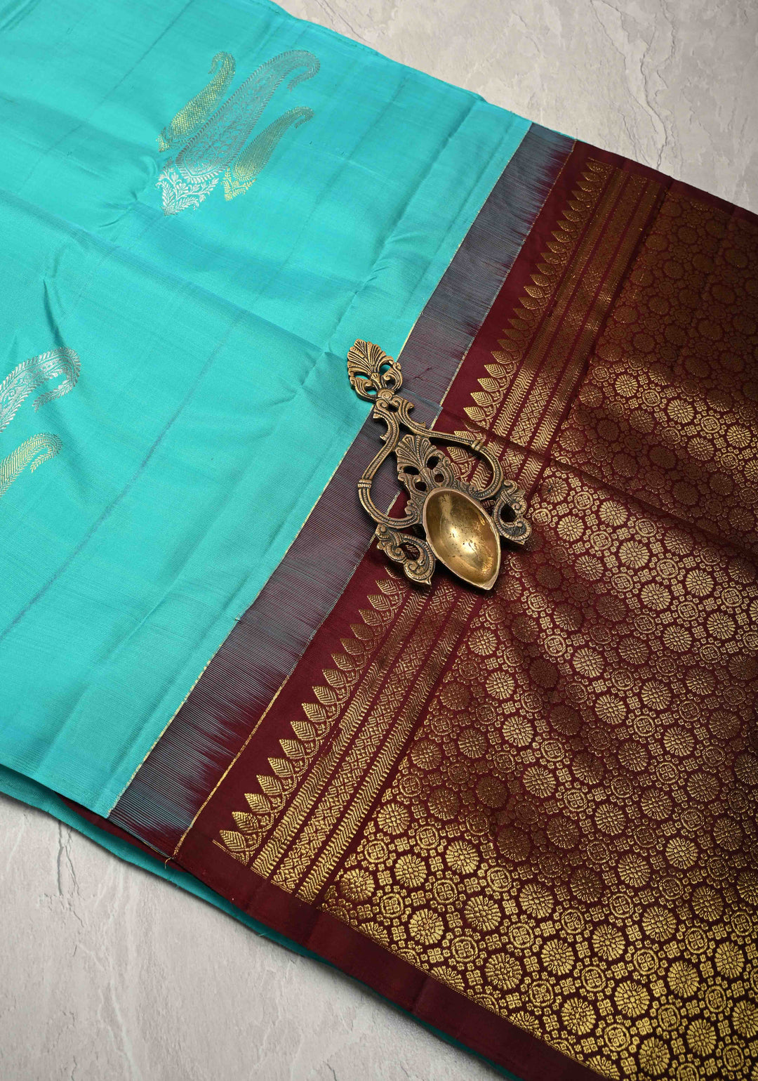 Sona Rupa Paisleys on Cyan Borderless Pure Kanjivaram Silk Saree with Contrast Pallu  | SILK MARK CERTIFIED