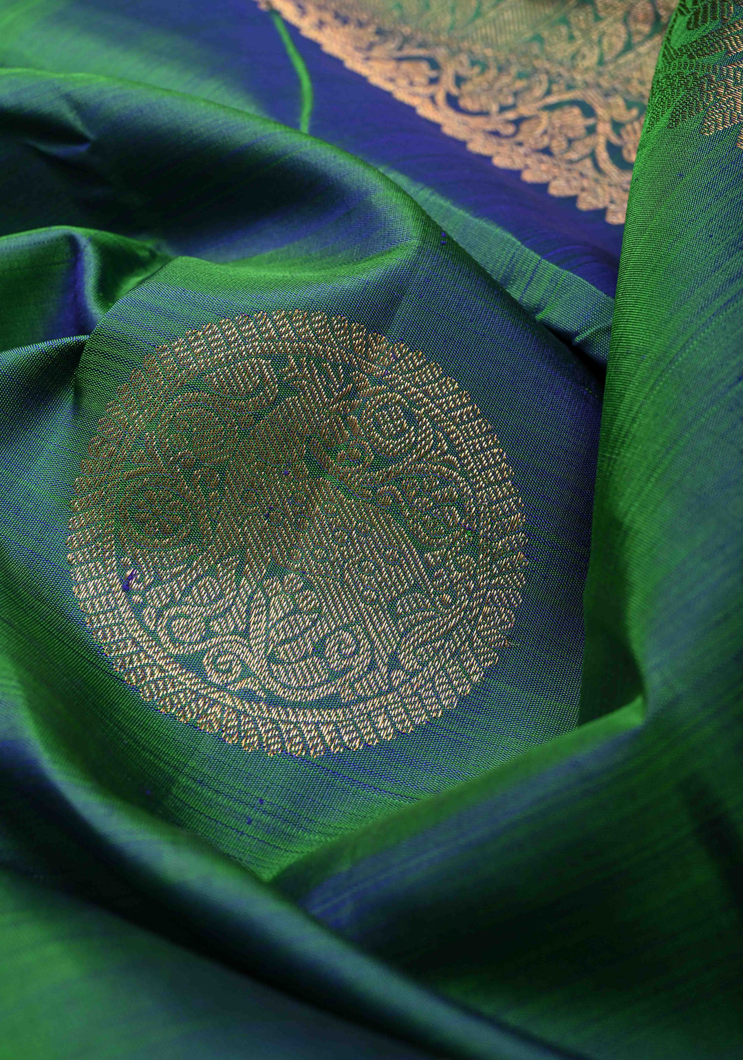 Peacock Green Dual tone Borderless Pure Kanjivaram Silk Saree with Gold-Silver Deer Motifs  | SILK MARK CERTIFIED