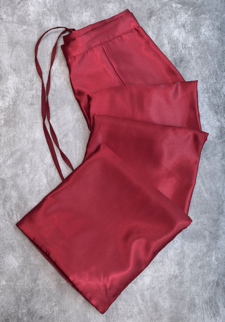 Red Premium Quality Petticoat for saree, in standard size.