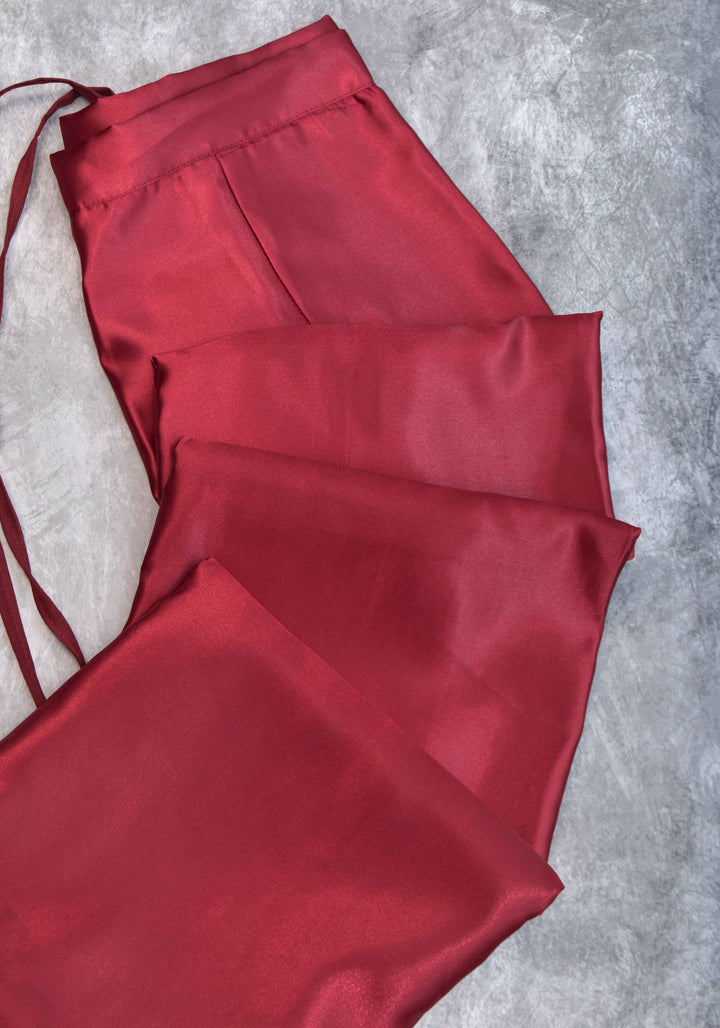 Red Premium Quality Petticoat for saree, in standard size.