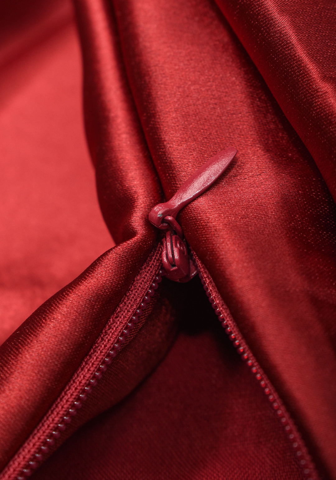 Reddish Maroon Premium Quality Petticoat for saree, in standard size.
