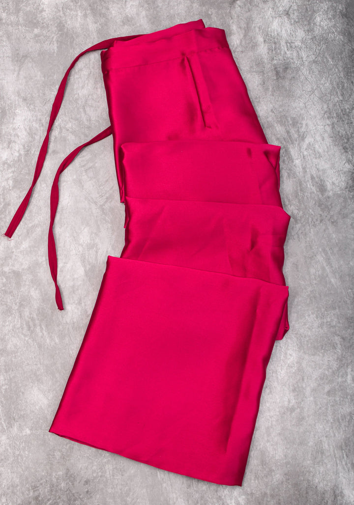Reddish Pink Premium Quality Petticoat for saree, in standard size.