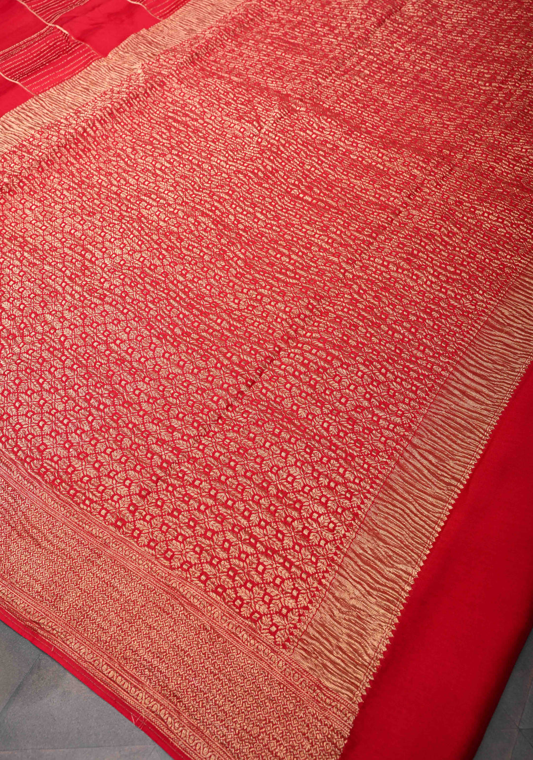 Red Mysore Silk Saree with Checks Pattern and Zari Border in KSIC Grade Thickness | SILK MARK CERTIFIED