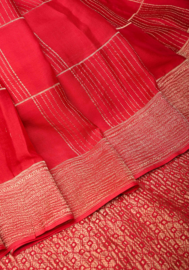 Red Mysore Silk Saree with Checks Pattern and Zari Border in KSIC Grade Thickness | SILK MARK CERTIFIED
