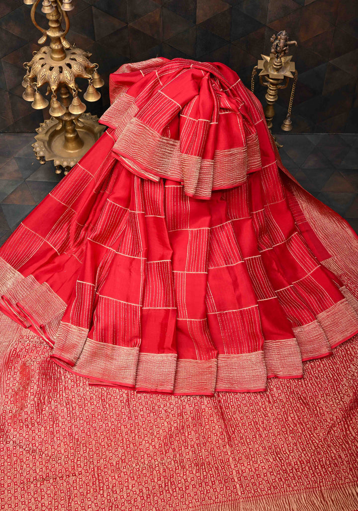 Red Mysore Silk Saree with Checks Pattern and Zari Border in KSIC Grade Thickness | SILK MARK CERTIFIED