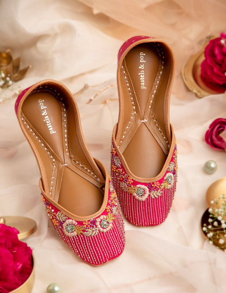 JASHN Floral Embroidery Pink Juttis