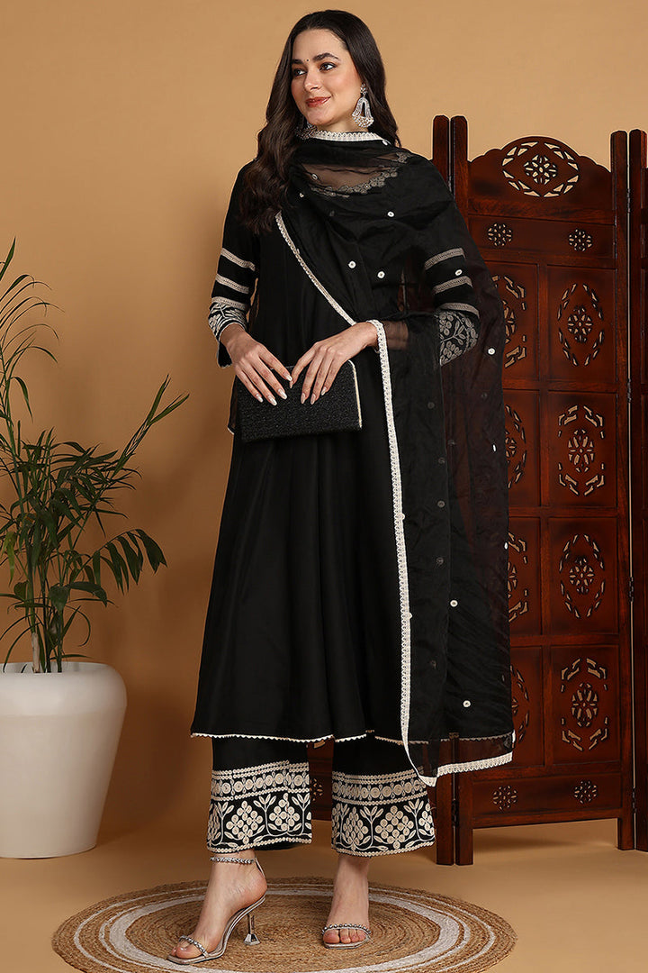 Black Silk Blend Solid Embroidered Anarkali Suit Set | SHOBITAM