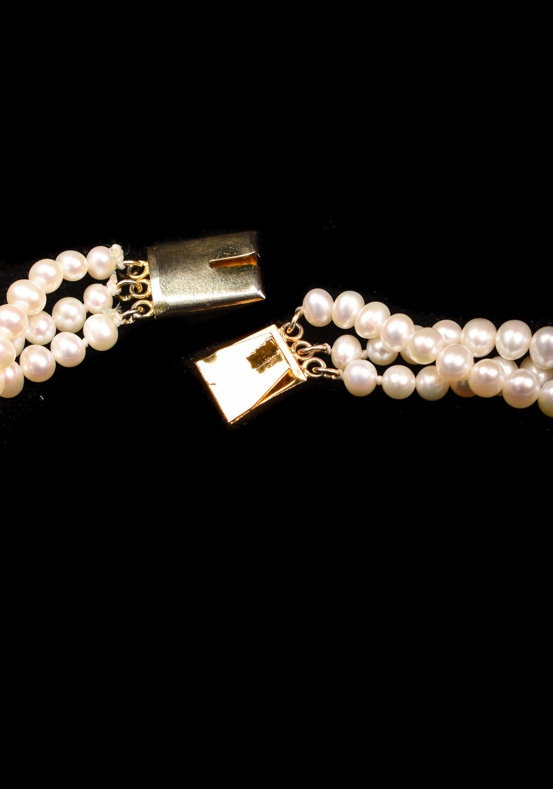 Royal 3 Strand White Button Pearl Necklace Set