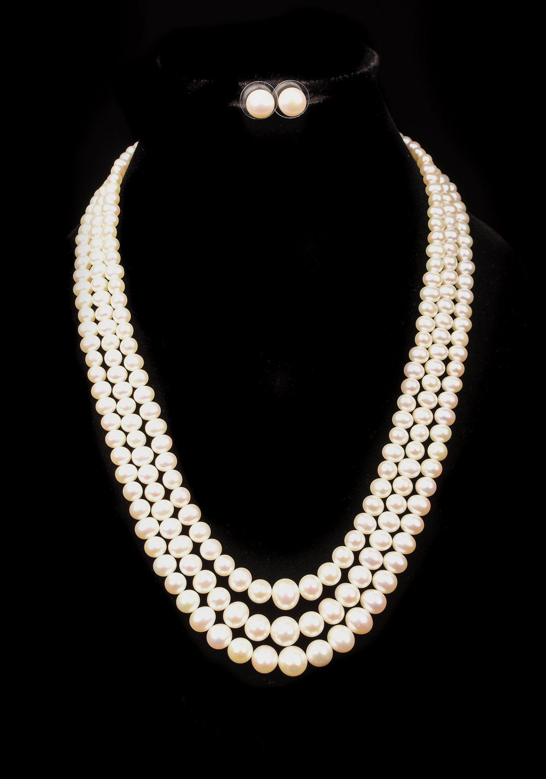 Royal 3 Strand White Button Pearl Necklace Set