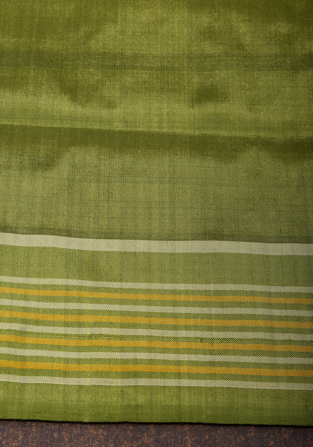 Double  Ikkat Pochampally Exquisite Moss Green Handwoven Pure Silk Saree | SILK MARK CERTIFIED | SHOBITAM