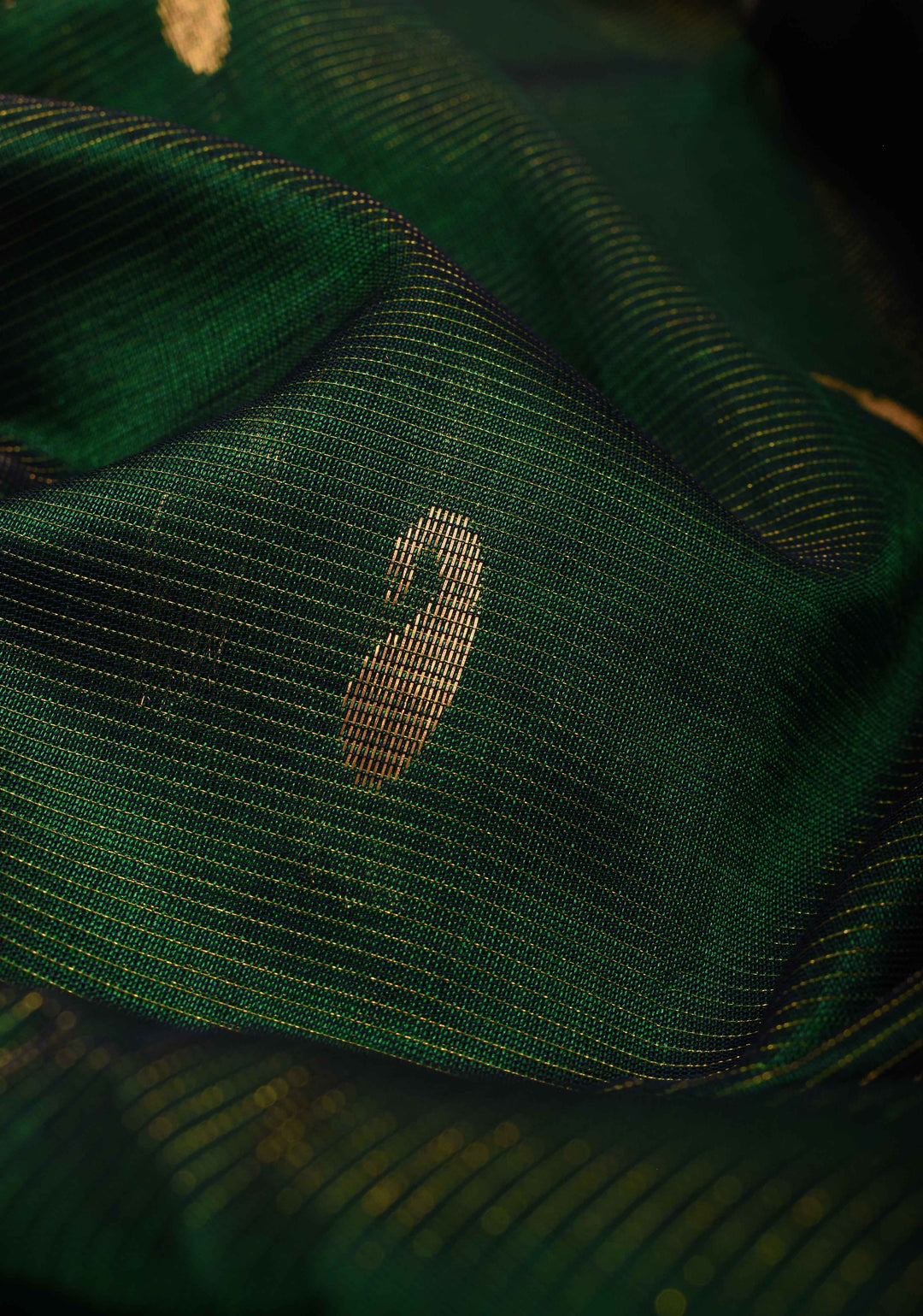 Elegant Green Kanchi Silk Cotton Checked Saree with Zari Buttas and Contrast Zari Border