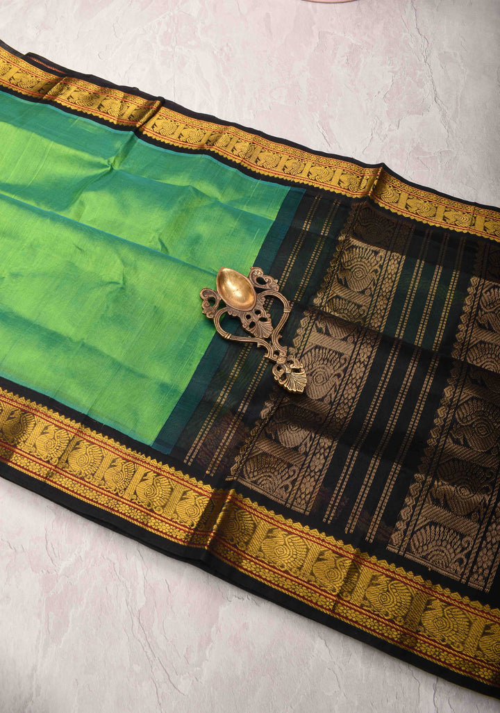 Korvai Handloom weave Green and Black Kanchi Silk Cotton Saree with Contrast Borders