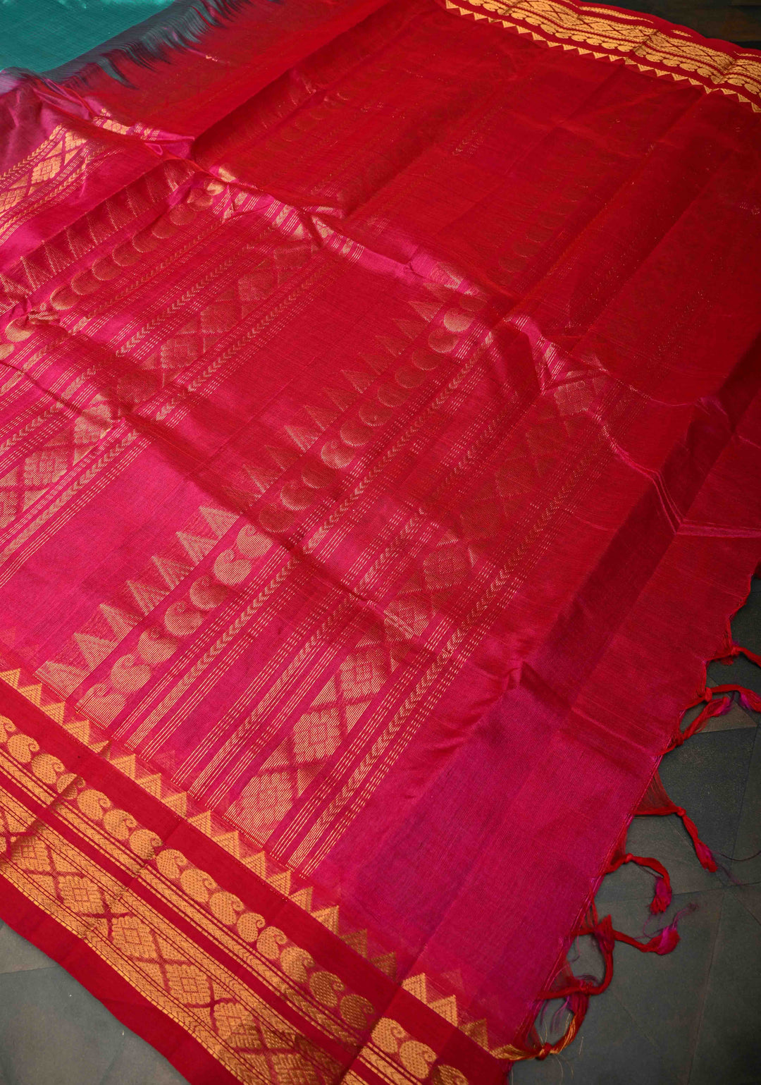 Korvai Handloom weave Dusty Teal and Red Kanchi Silk Cotton Saree with Contrast Borders