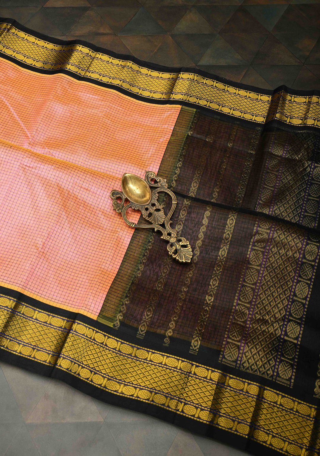 Peach Dual Tone With Black Kanchi Silk Cotton Saree with Podi Kattam Korvai Weave Handloom Saree