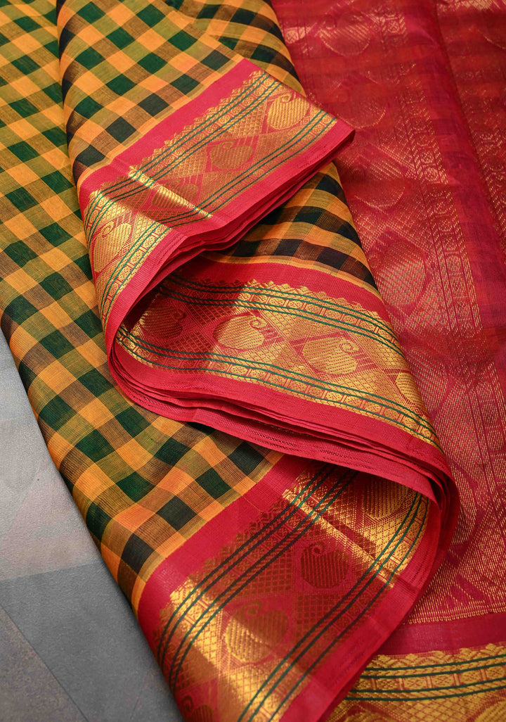 Pallum Pazhamum Kanchi Silk Cotton 100% Handloom Saree And Contrast Pink Zari Border