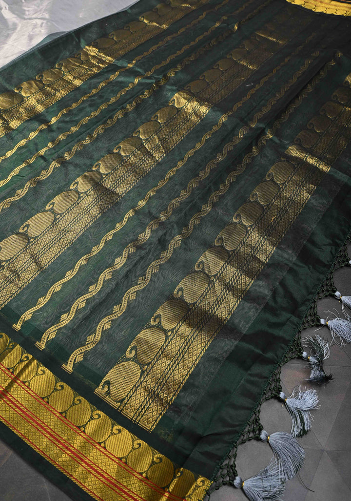 Gray Kanchi Silk Cotton Saree with Contrast Zari Border, 100% Handloom