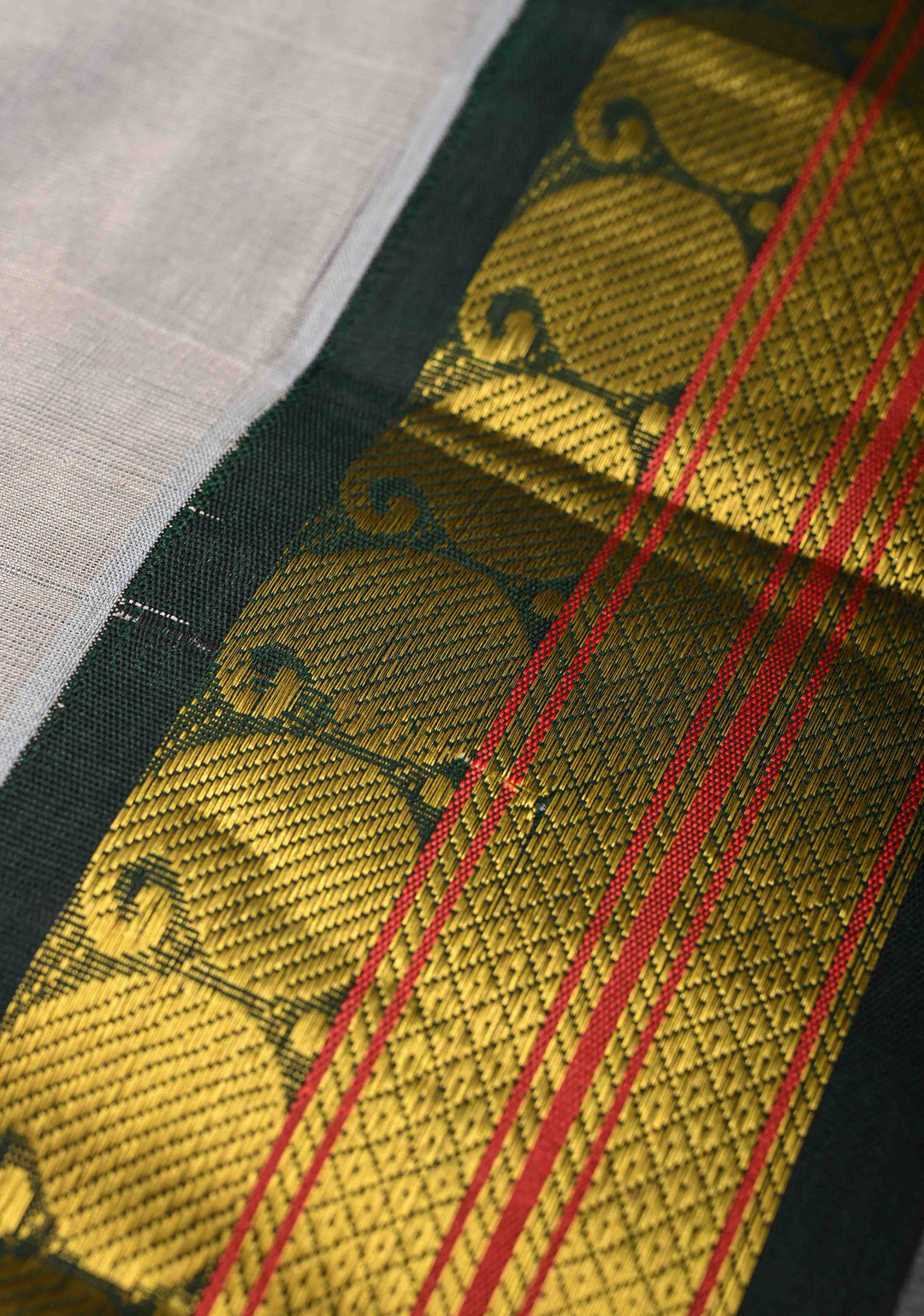 Gray Kanchi Silk Cotton Saree with Contrast Zari Border, 100% Handloom