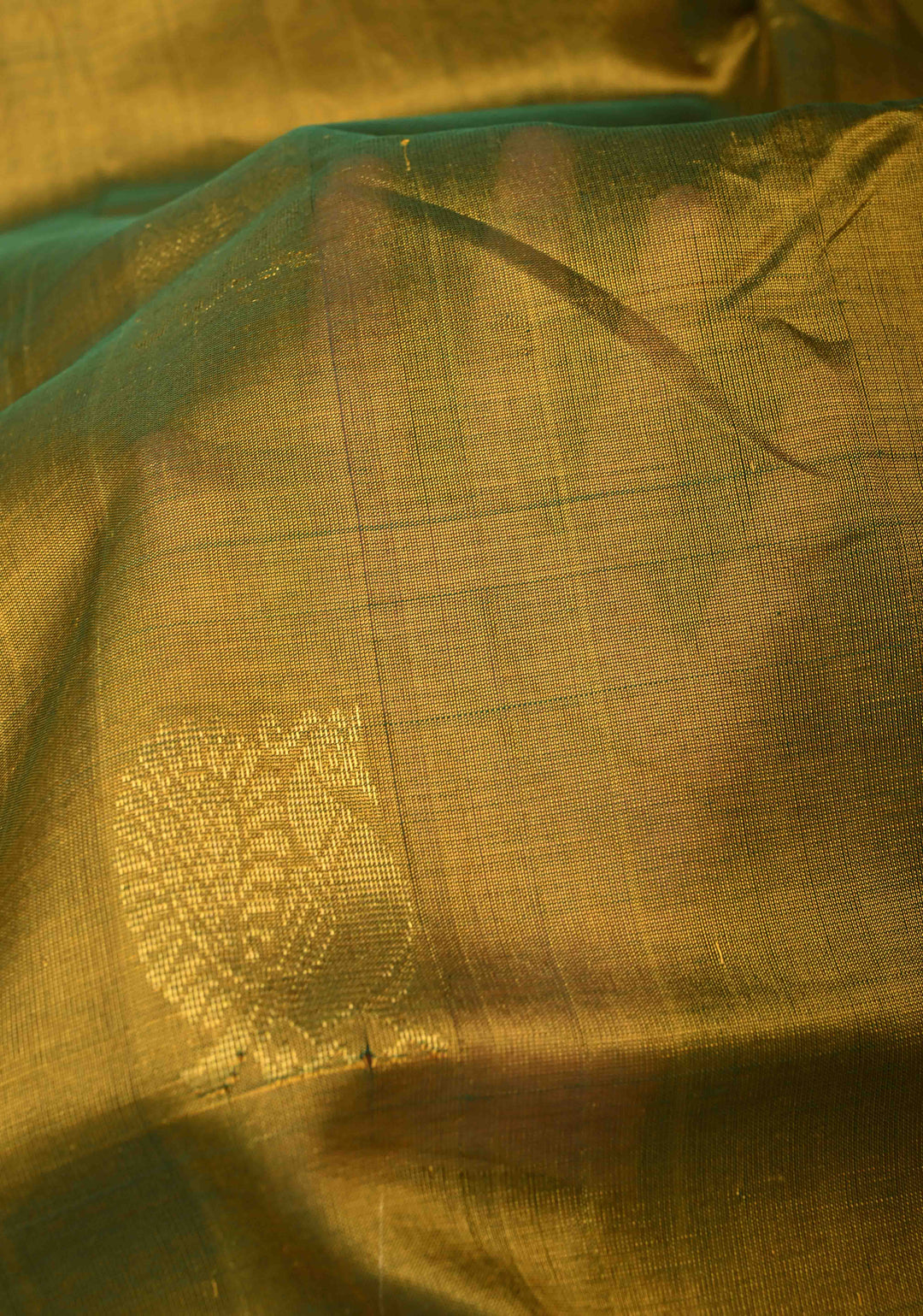 9 Yards Madisar Henna Green Kanchi Silk Cotton Handloom Saree with Muted  zari peacock Buttas and Contrast Zari Border, No Blouse Piece