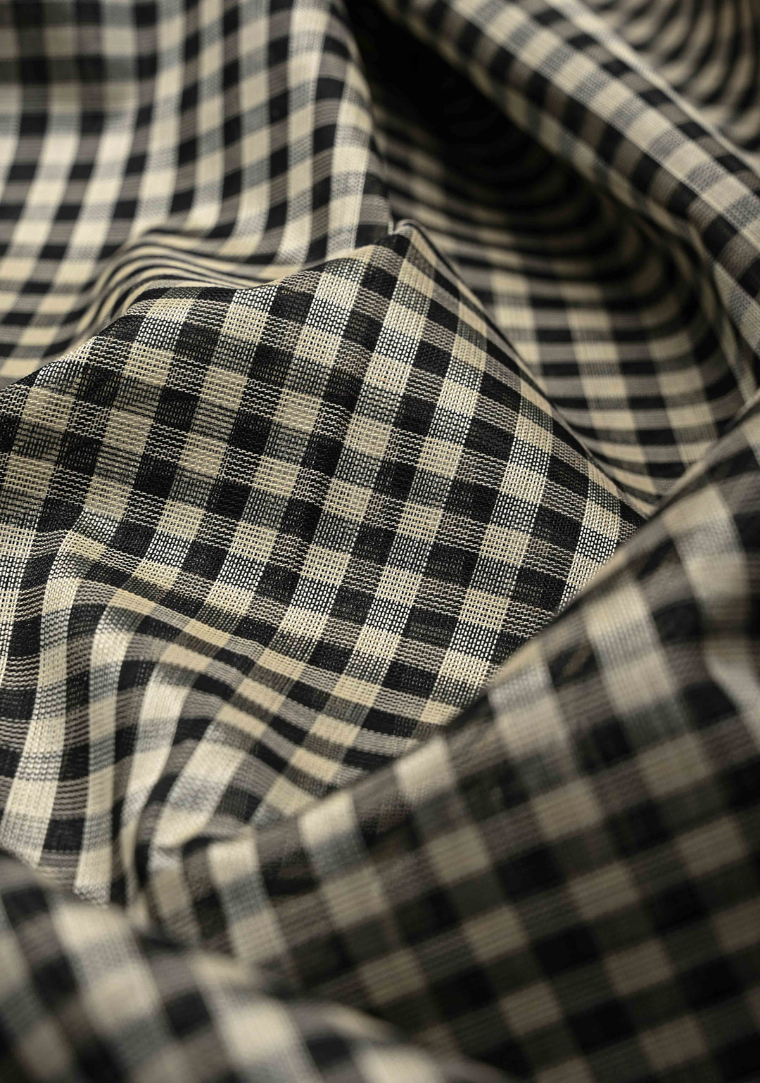 Black-White Gingham Checks Koravi Kanchi Silk Cotton 100% Handloom Saree with Contrast Zari Border