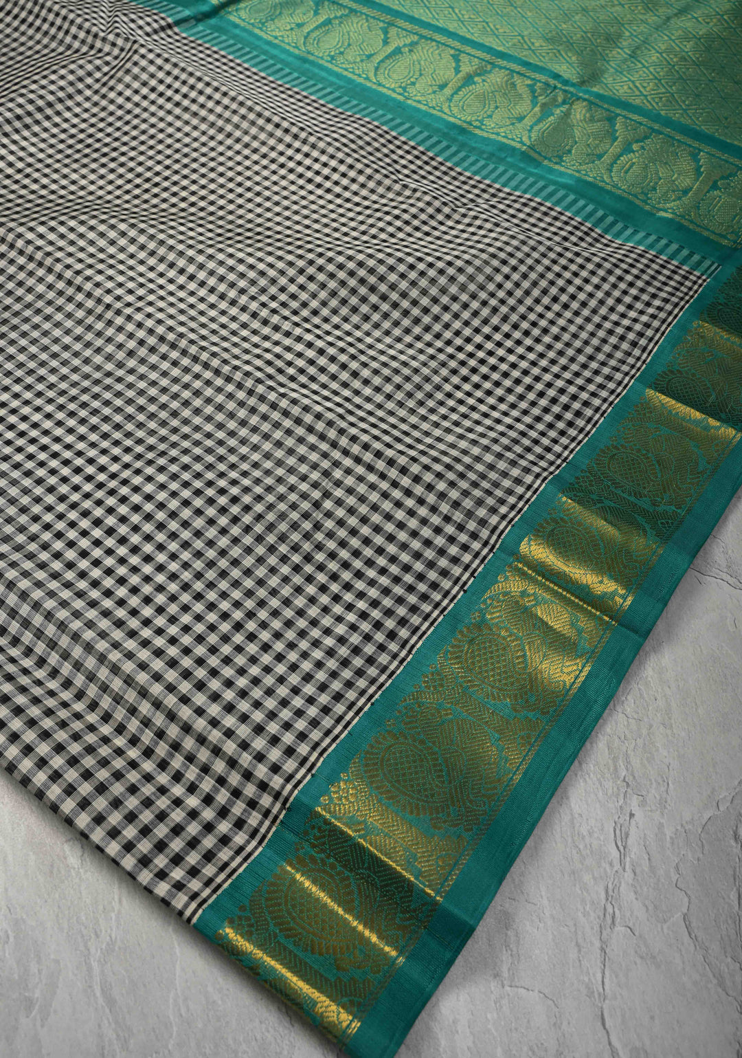 Black-White Gingham Checks Koravi Kanchi Silk Cotton 100% Handloom Saree with Rama Green Border