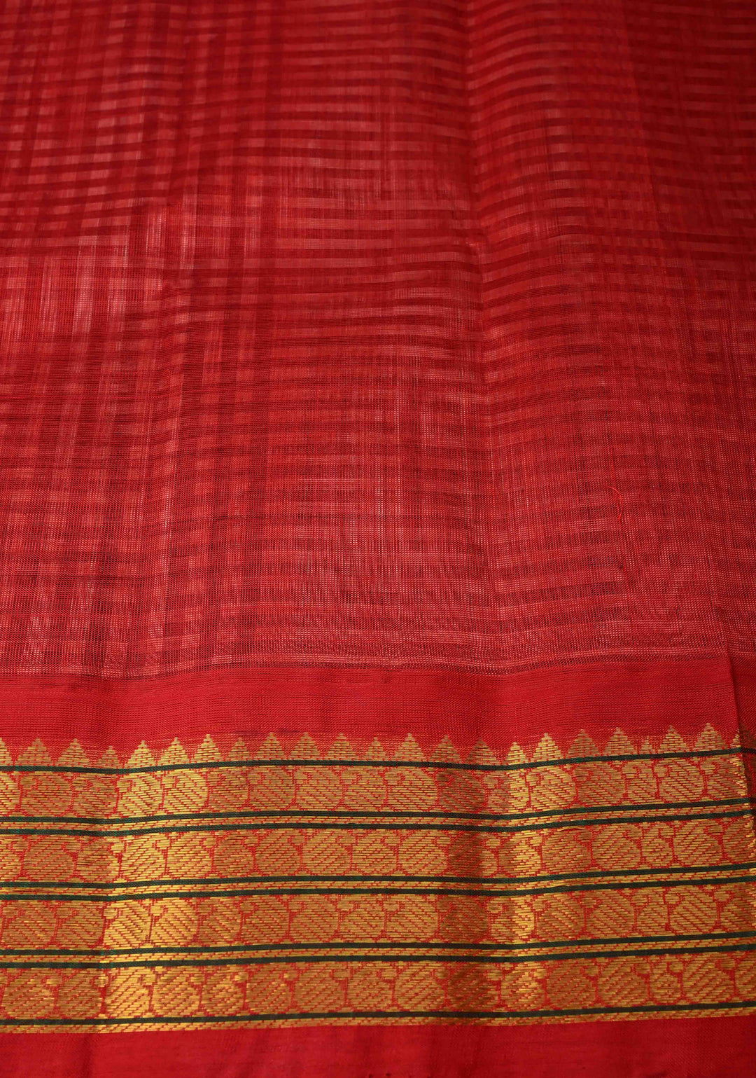 Black-White Gingham Checks Koravi Kanchi Silk Cotton 100% Handloom Saree with Red Zari Border