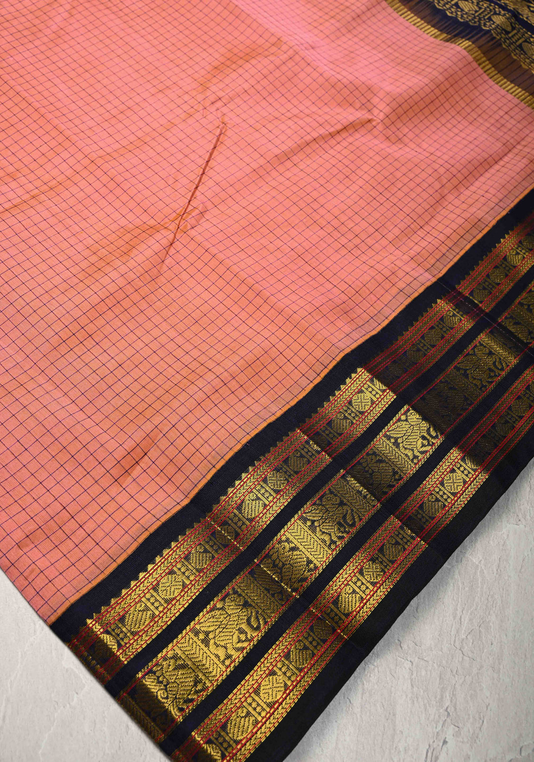 Pink Dual tone Korvai Kanchi Silk Cotton Handloom Saree with Checks Pattern and Contrast Zari Border