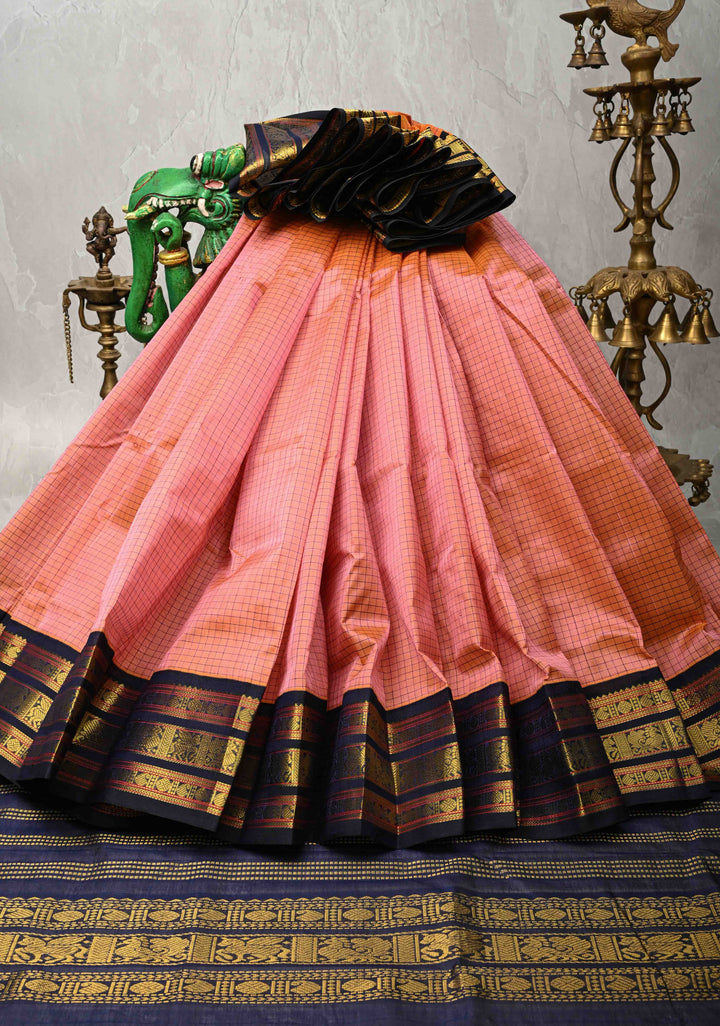 Pink Dual tone Korvai Kanchi Silk Cotton Handloom Saree with Checks Pattern and Contrast Zari Border