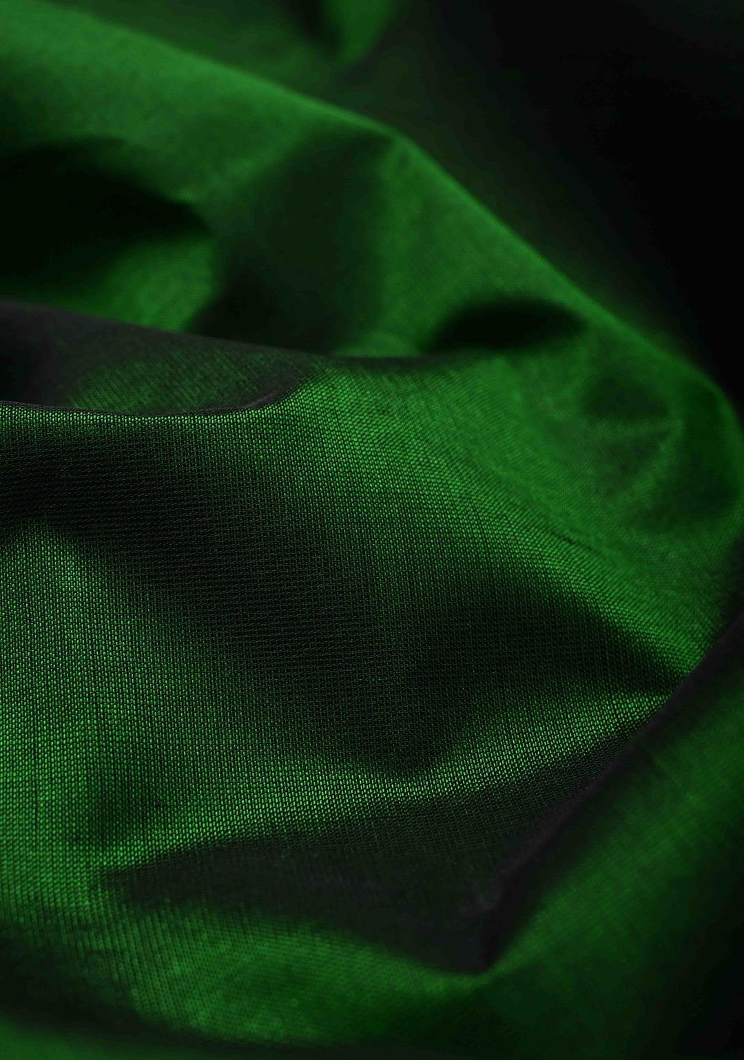 Bottle Green Korvai Kanchi Silk Cotton Handloom Saree with Contrast Zari Border