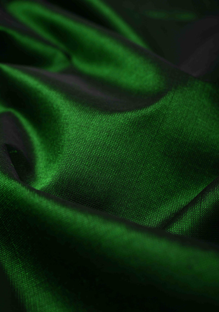 Bottle Green Korvai Kanchi Silk Cotton Handloom Saree with Contrast Zari Border